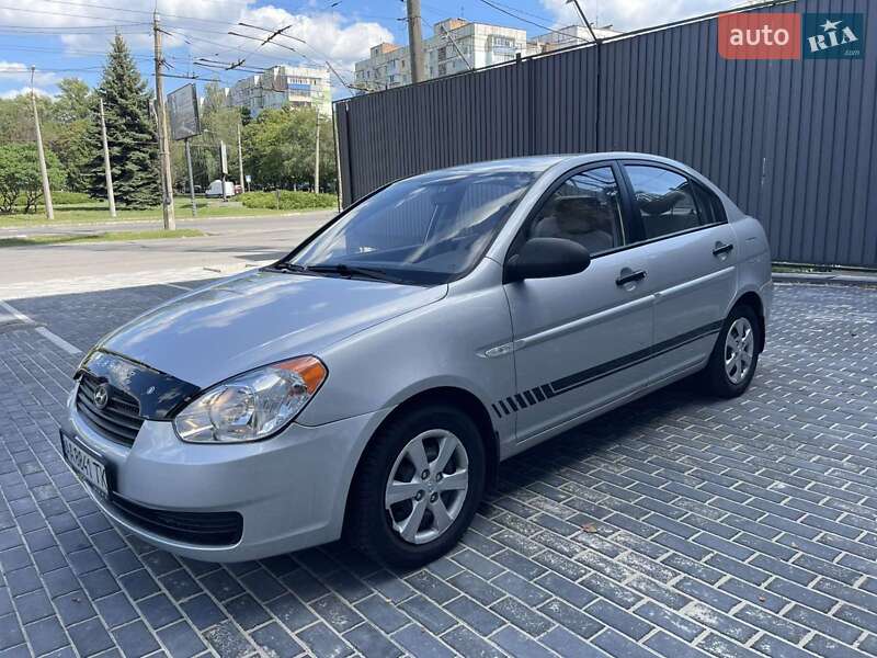 Седан Hyundai Accent 2008 в Полтаве