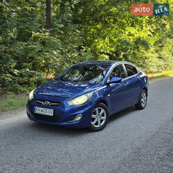 Hyundai Accent 2011