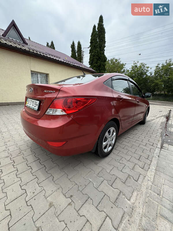 Седан Hyundai Accent 2012 в Славуті