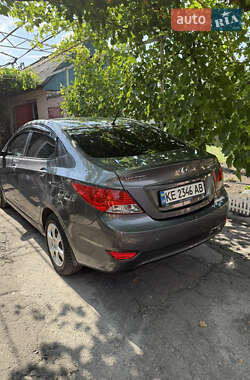 Седан Hyundai Accent 2013 в 