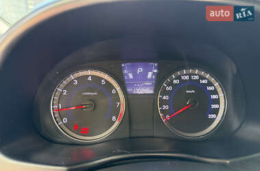 Седан Hyundai Accent 2013 в 