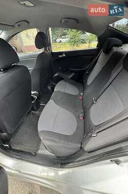 Седан Hyundai Accent 2011 в 