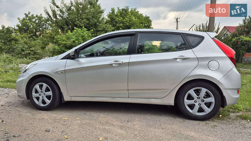Хетчбек Hyundai Accent 2012 в Вінниці