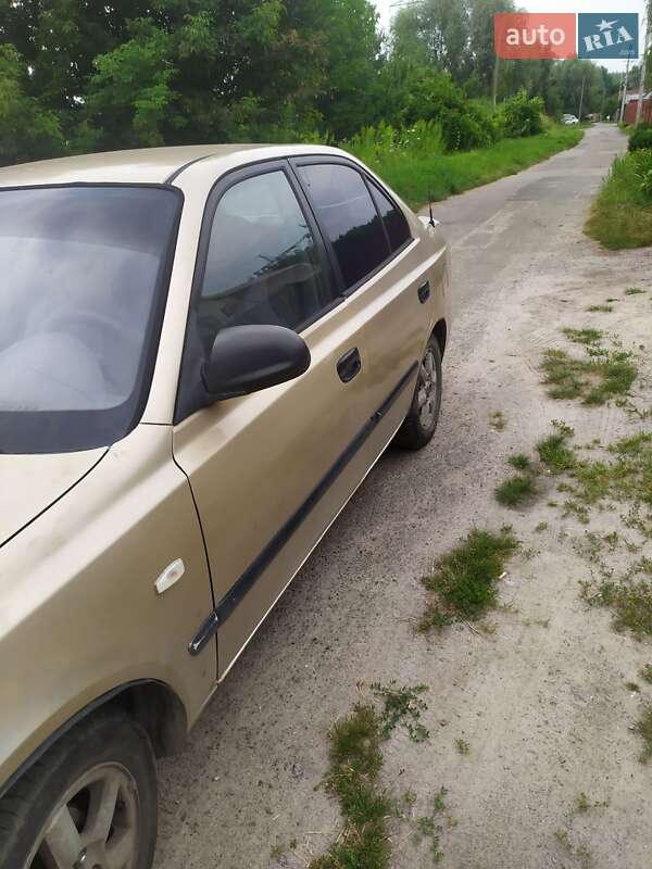 Седан Hyundai Accent 2003 в Киеве