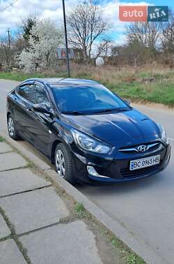 Седан Hyundai Accent 2012 в Винниках