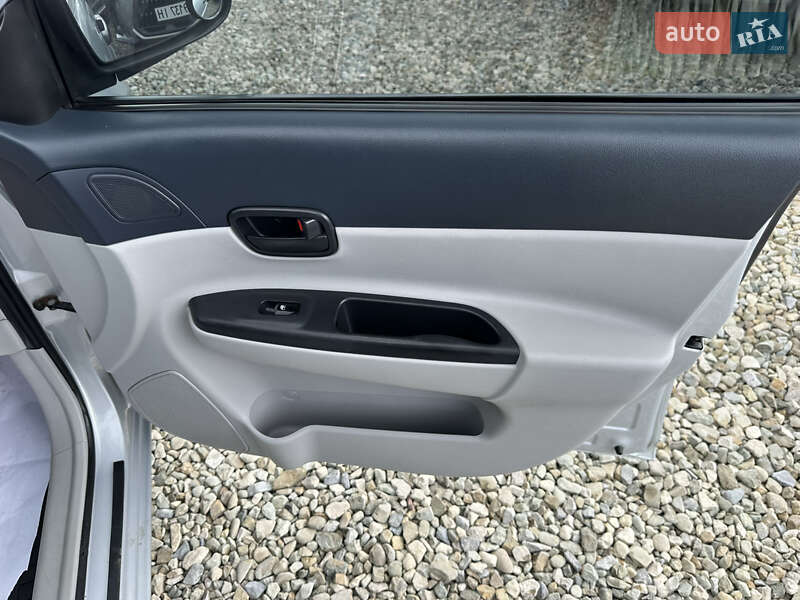 Хетчбек Hyundai Accent 2008 в Івано-Франківську