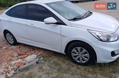 Седан Hyundai Accent 2017 в Киеве