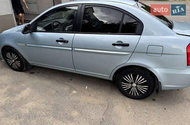 Седан Hyundai Accent 2008 в Ужгороді