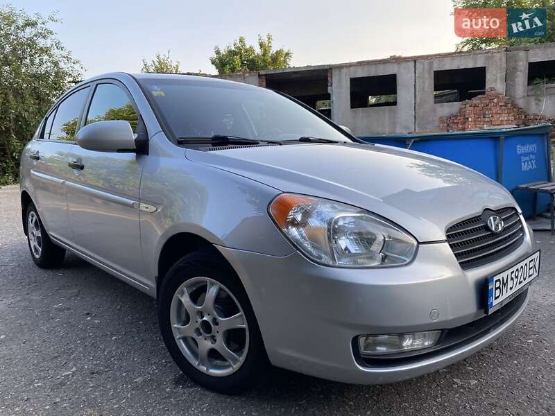 Седан Hyundai Accent 2008 в Путивле