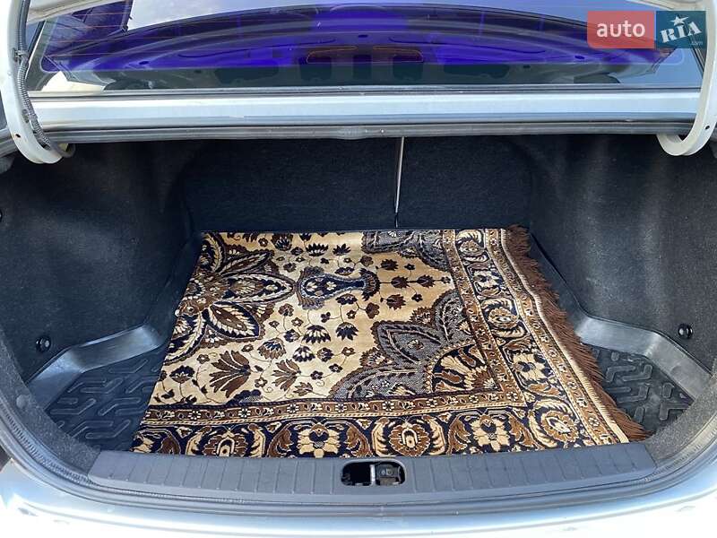 Седан Hyundai Accent 2008 в Путивле