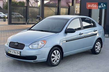 Седан Hyundai Accent 2008 в Черновцах