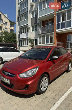 Седан Hyundai Accent 2011 в Чернівцях