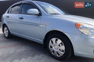 Седан Hyundai Accent 2007 в Петропавловской Борщаговке