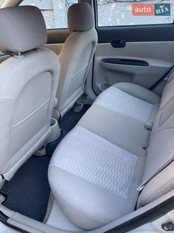 Седан Hyundai Accent 2008 в Києві