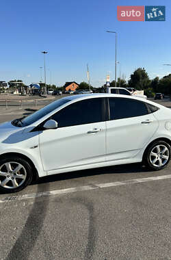 Седан Hyundai Accent 2013 в Києві