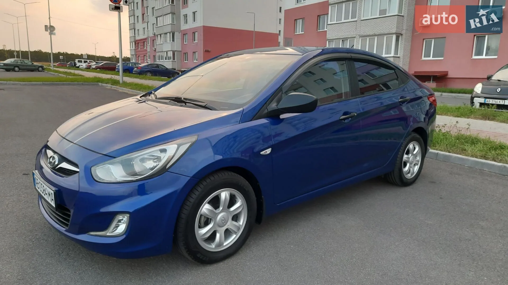 2013 Hyundai Accent - мініатюра 2