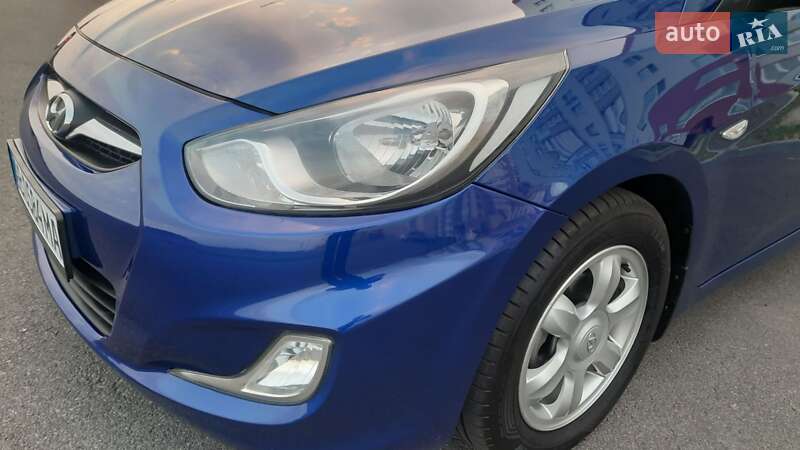 Седан Hyundai Accent 2013 в Виннице