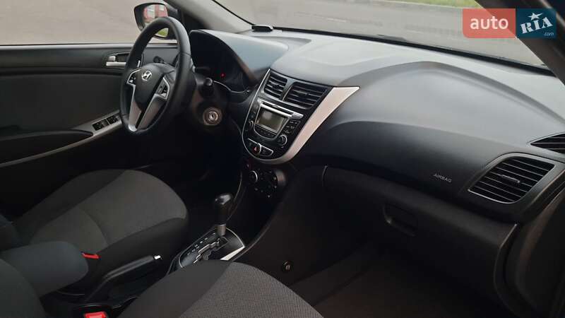 Седан Hyundai Accent 2013 в Виннице