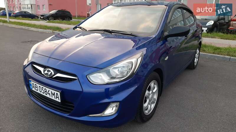 Седан Hyundai Accent 2013 в Виннице