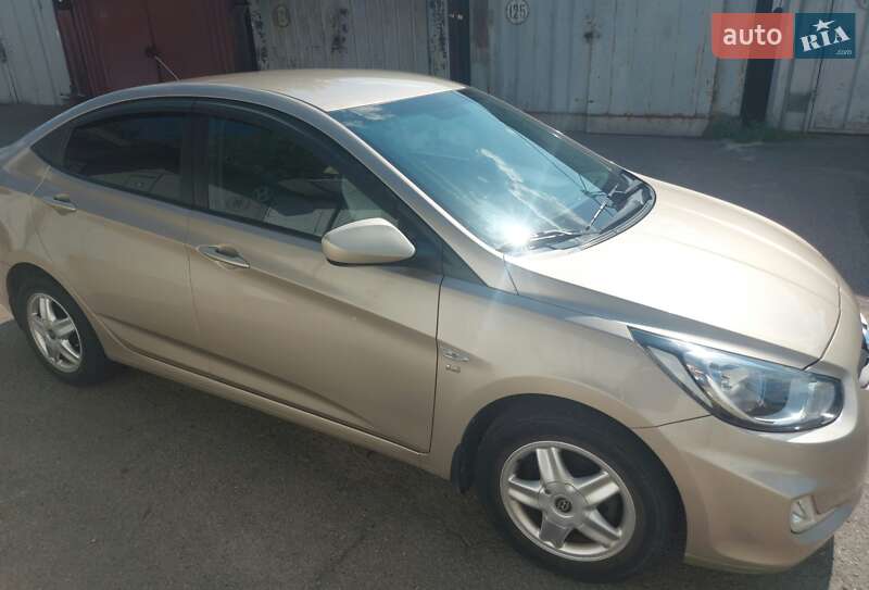 Седан Hyundai Accent 2012 в Черкассах фото 9 Седан Hyundai Accent 2012 в Черкассах