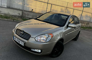 Седан Hyundai Accent 2006 в Днепре