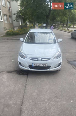 Седан Hyundai Accent 2015 в Киеве