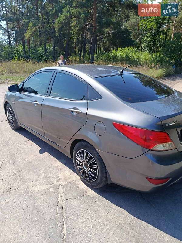 Седан Hyundai Accent 2011 в Кропивницком