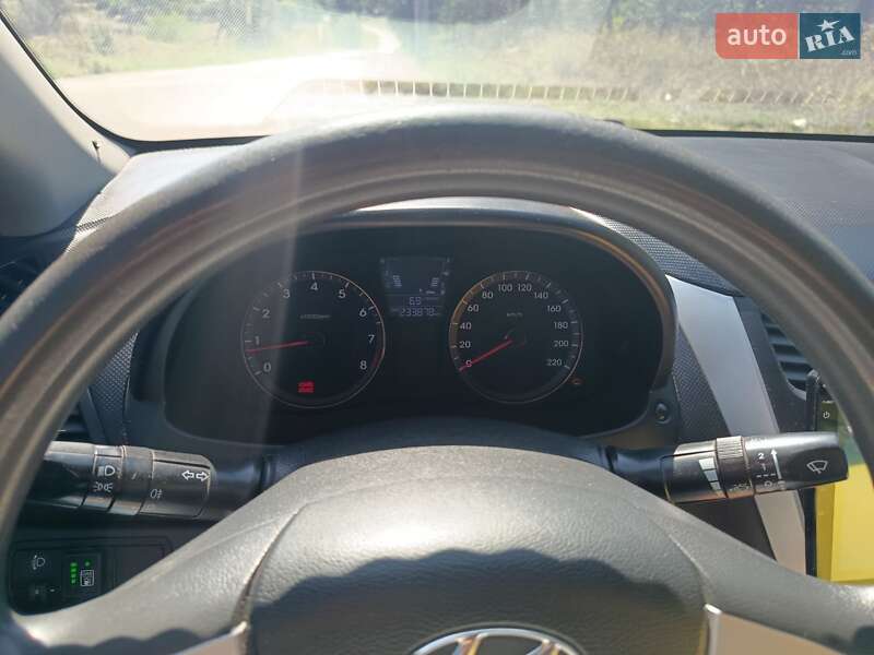 Седан Hyundai Accent 2011 в Кропивницком