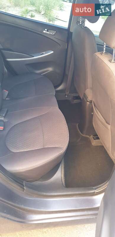 Хетчбек Hyundai Accent 2012 в Києві фото 22 Хетчбек Hyundai Accent 2012 в Києві