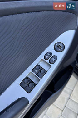 Седан Hyundai Accent 2011 в 