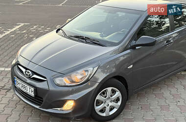 Седан Hyundai Accent 2013 в 