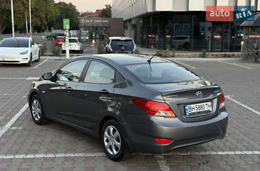 Седан Hyundai Accent 2013 в 