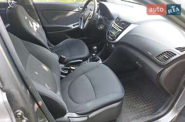 Седан Hyundai Accent 2011 в 