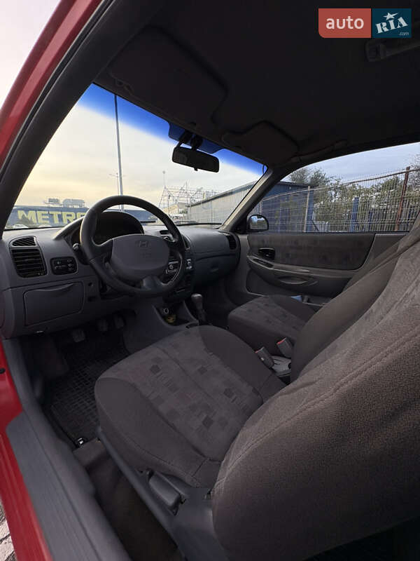 Ліфтбек Hyundai Accent 2003 в Дніпрі