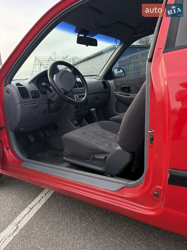 Ліфтбек Hyundai Accent 2003 в Дніпрі