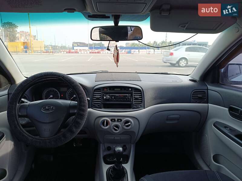 Седан Hyundai Accent 2008 в Виннице