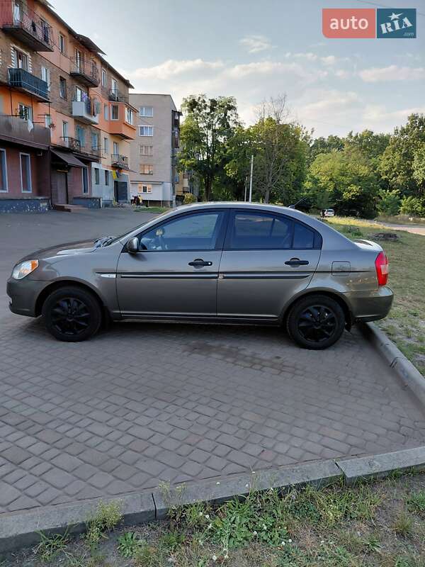 Hyundai Accent 2008