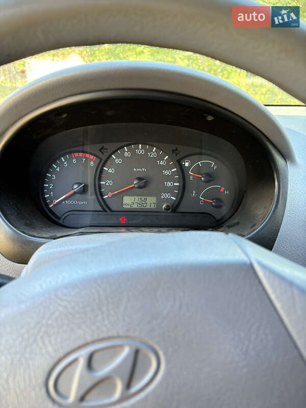 Седан Hyundai Accent 2004 в Фастове