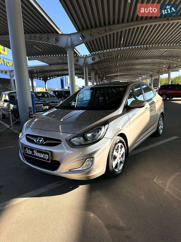 Седан Hyundai Accent 2012 в Запоріжжі