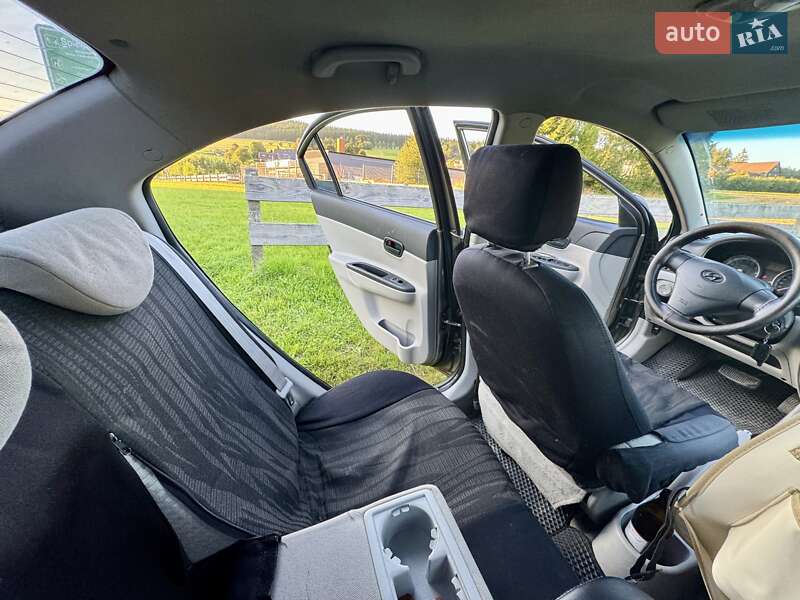 Седан Hyundai Accent 2008 в Києві