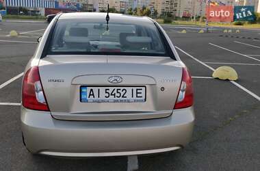 Седан Hyundai Accent 2010 в 