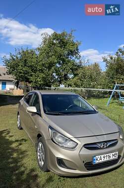 Седан Hyundai Accent 2013 в 