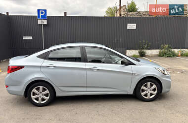 Седан Hyundai Accent 2012 в 
