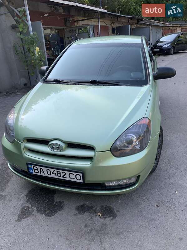 Хэтчбек Hyundai Accent 2007 в Кропивницком