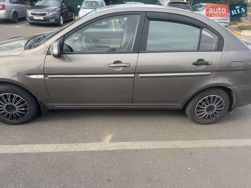 Седан Hyundai Accent 2008 в Ирпене