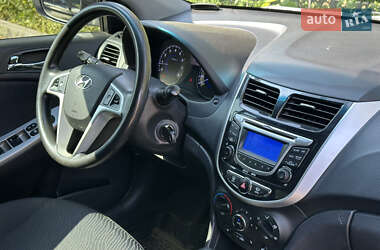 Седан Hyundai Accent 2012 в 