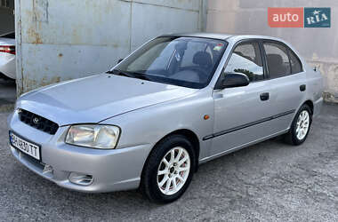 Седан Hyundai Accent 2000 в 