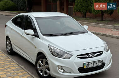 Седан Hyundai Accent 2012 в 