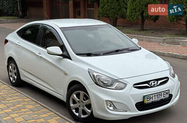 Седан Hyundai Accent 2012 в 