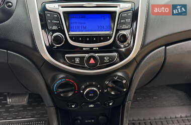 Седан Hyundai Accent 2012 в 